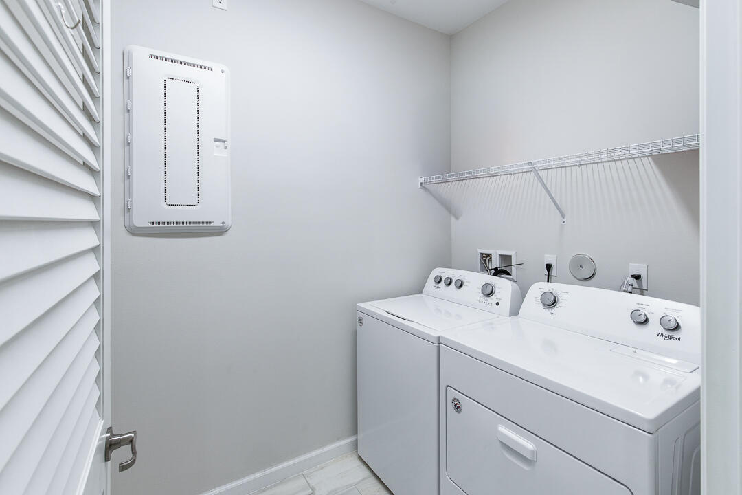 MATTAMY AT SOUTHERN GROVE PLAT 1 REPLAT - Residential