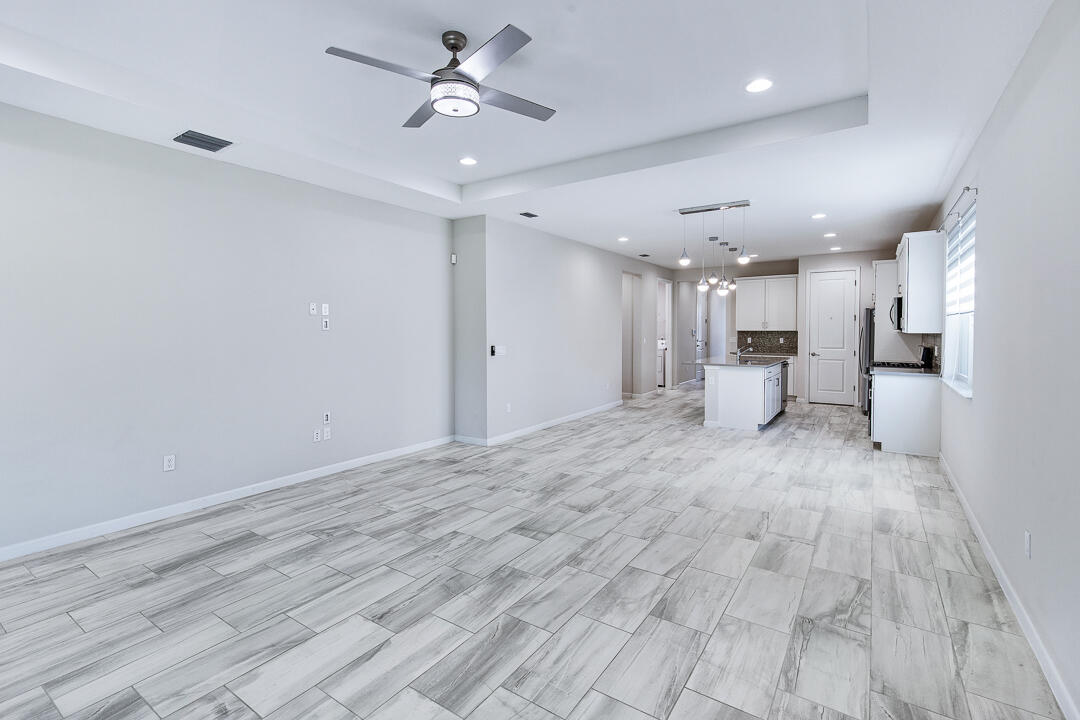 MATTAMY AT SOUTHERN GROVE PLAT 1 REPLAT - Residential