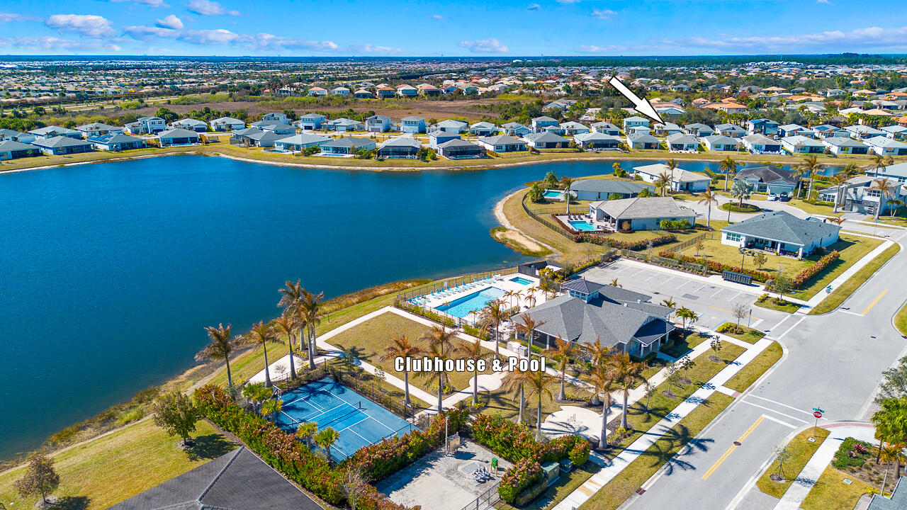 MATTAMY AT SOUTHERN GROVE PLAT 1 REPLAT - Residential