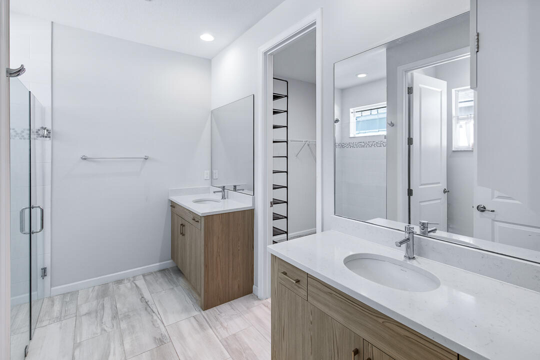 MATTAMY AT SOUTHERN GROVE PLAT 1 REPLAT - Residential