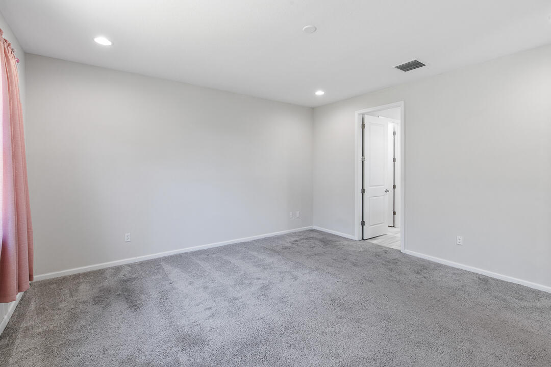 MATTAMY AT SOUTHERN GROVE PLAT 1 REPLAT - Residential