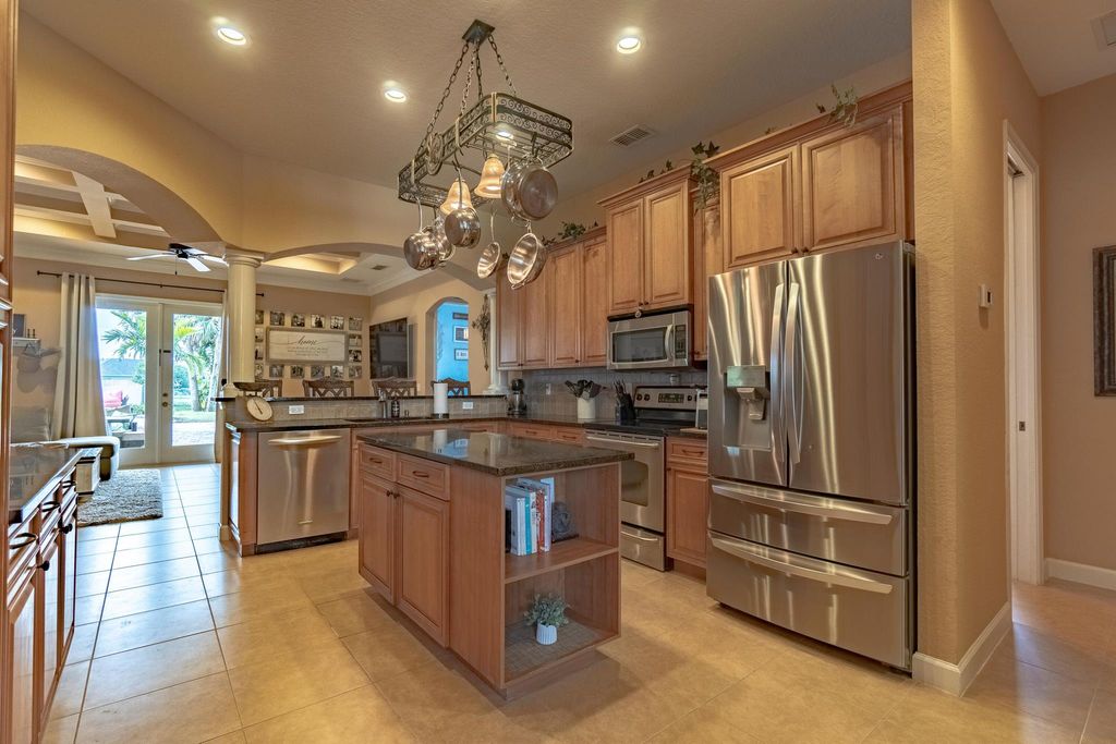 Photo of 623 SW Bradshaw Circle, Port Saint Lucie, FL 34953 (MLS # R10959855)