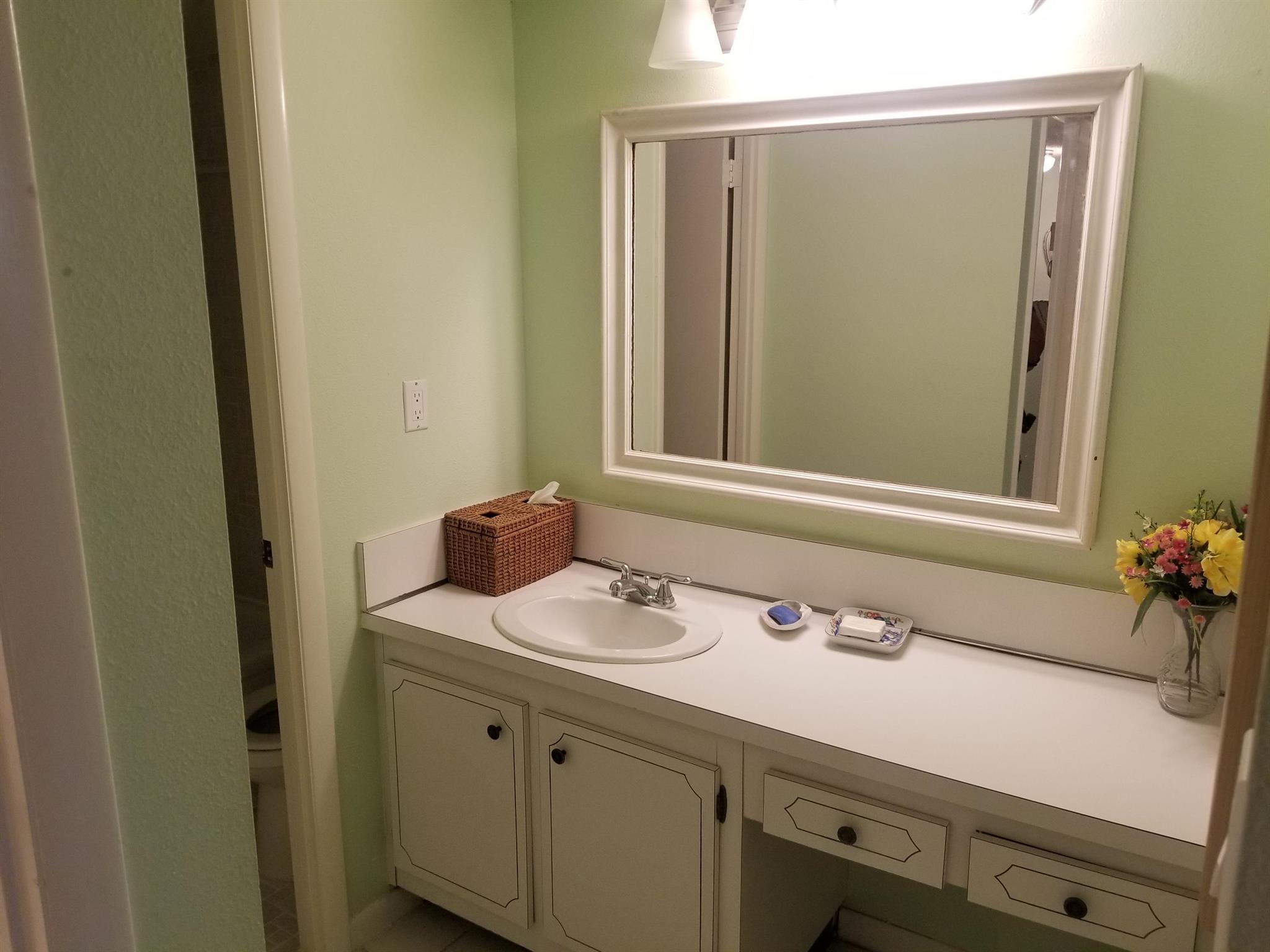 LE CHATEAU ROYAL CONDO - Residential