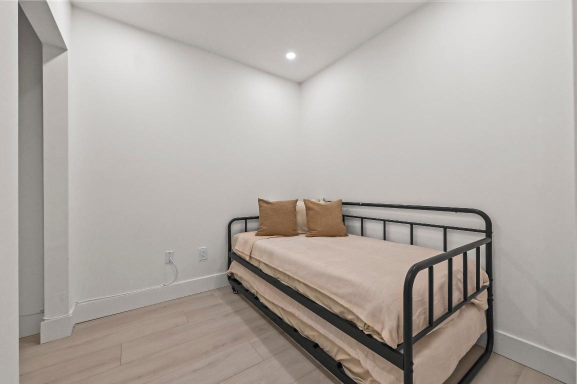 WILLFRED PARK - Residential