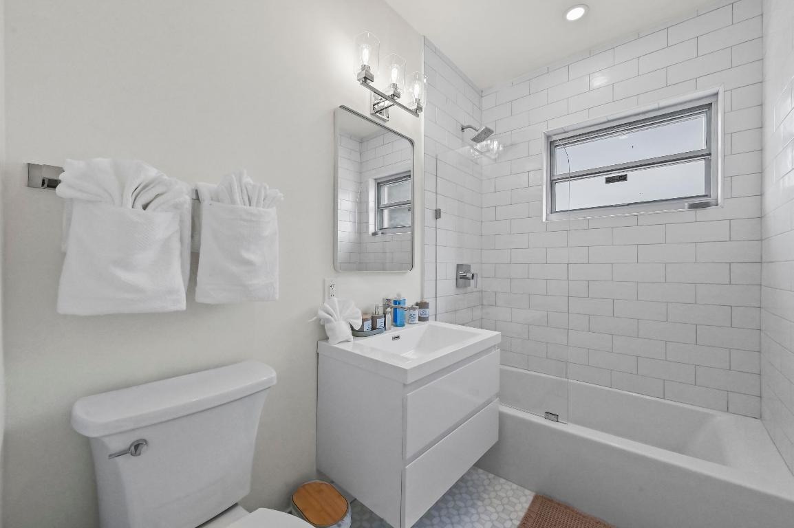 WILLFRED PARK - Residential