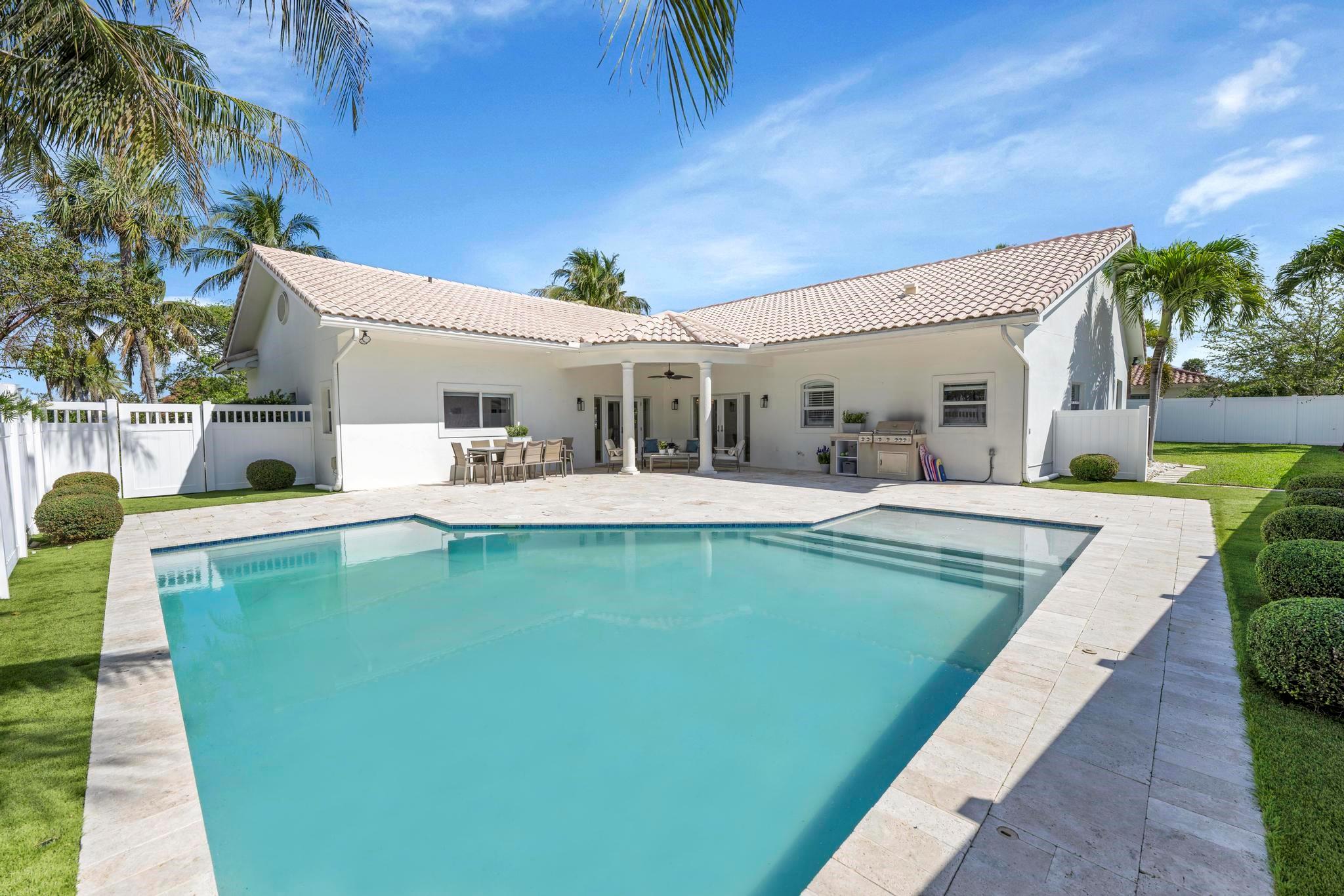 SEA RANCH LAKES - Residential