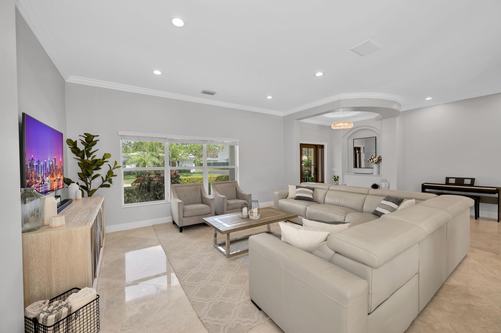 SEA RANCH LAKES - Residential