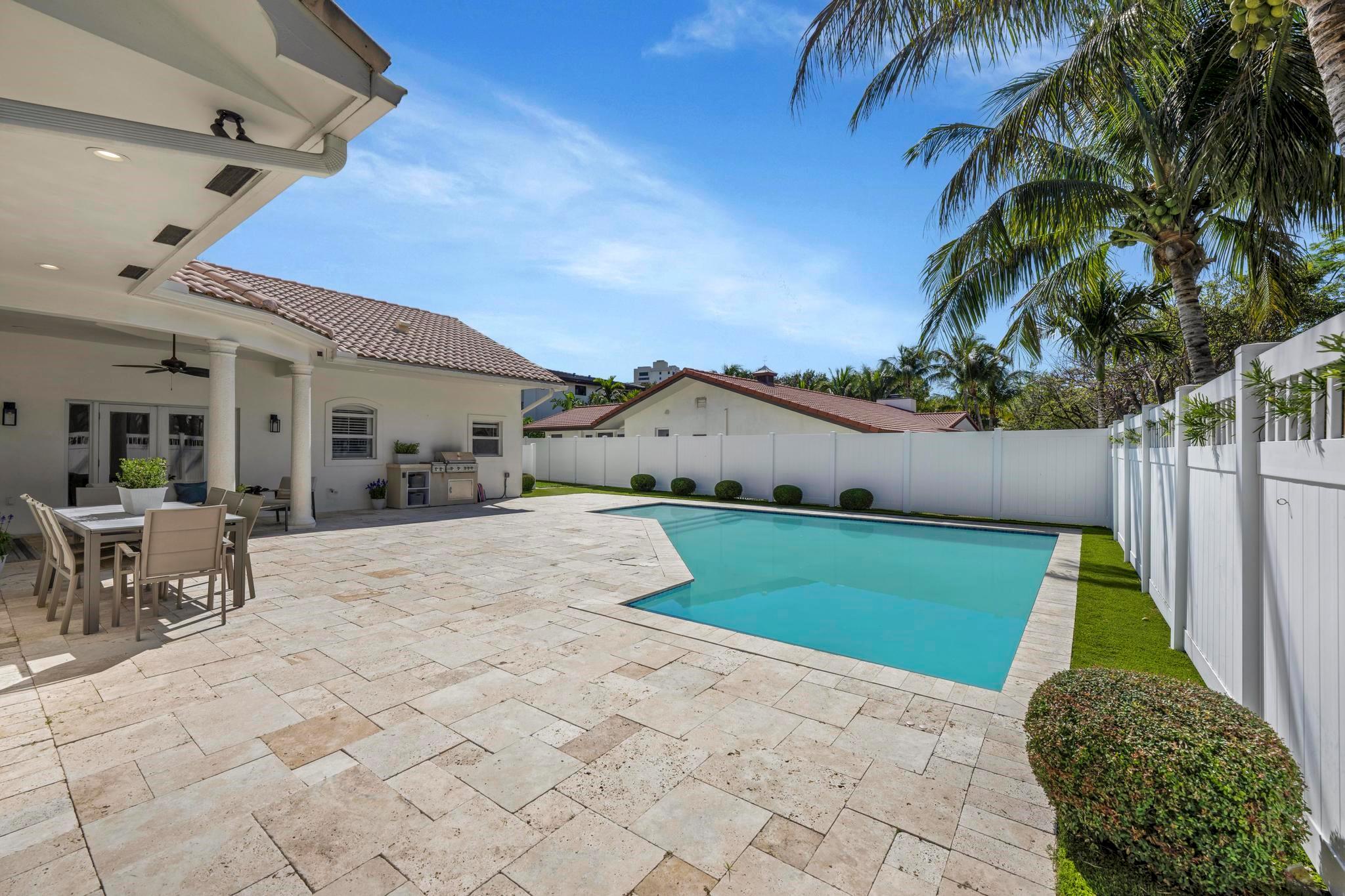 SEA RANCH LAKES - Residential