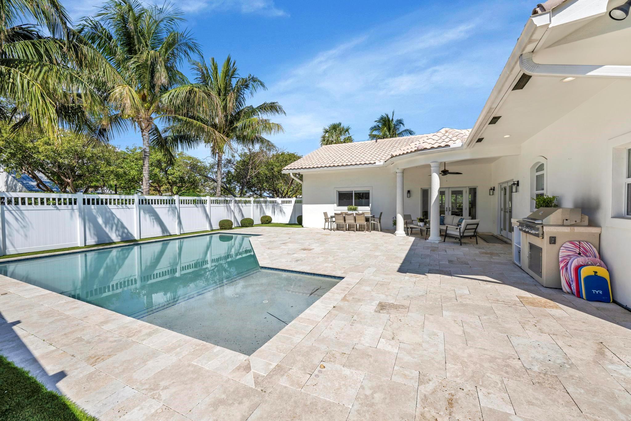 SEA RANCH LAKES - Residential