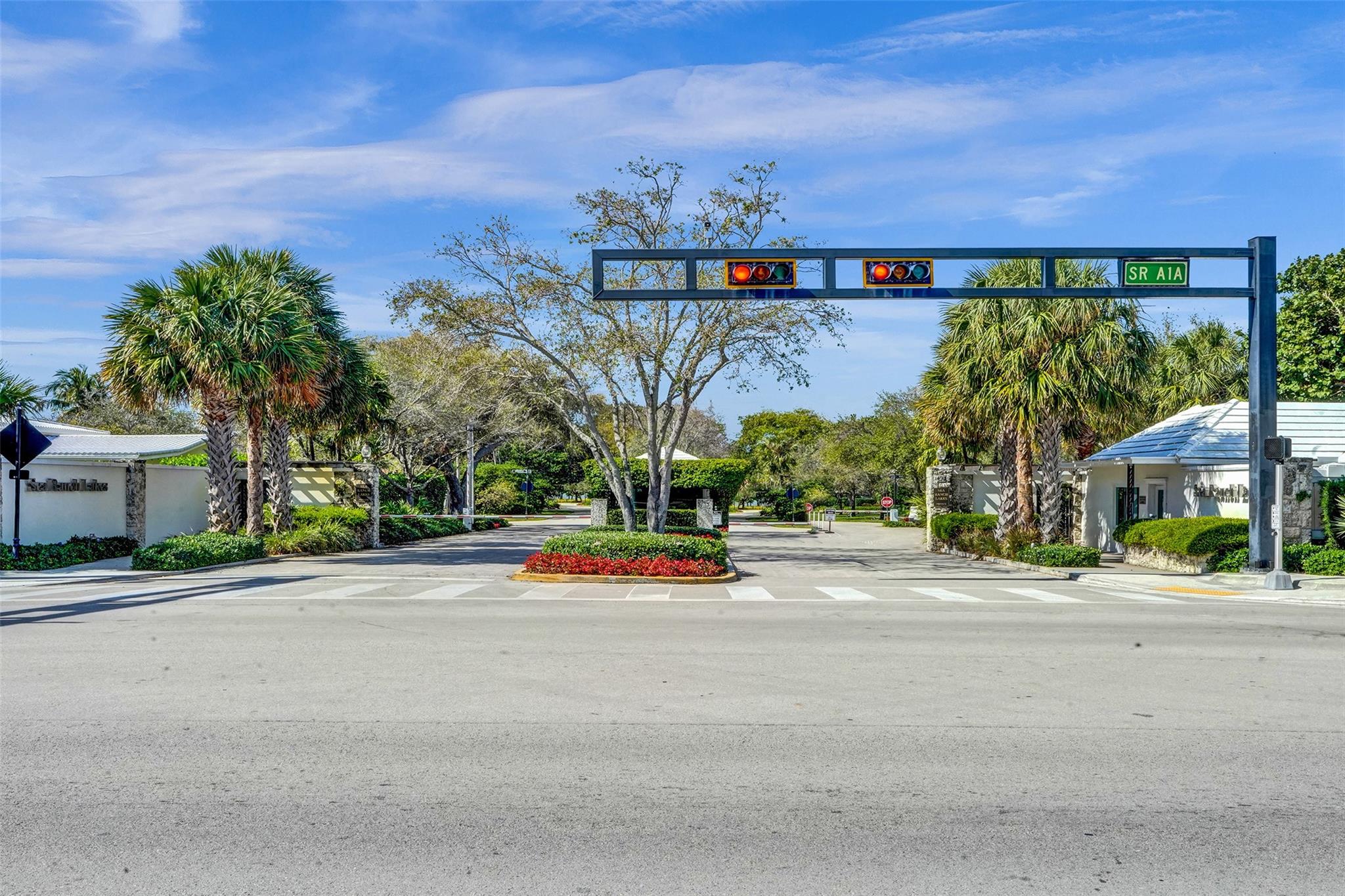 SEA RANCH LAKES - Residential