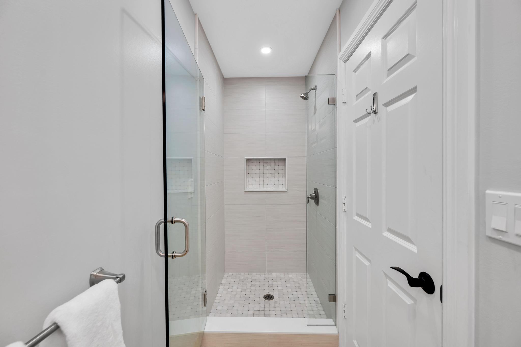 SEA RANCH LAKES - Residential