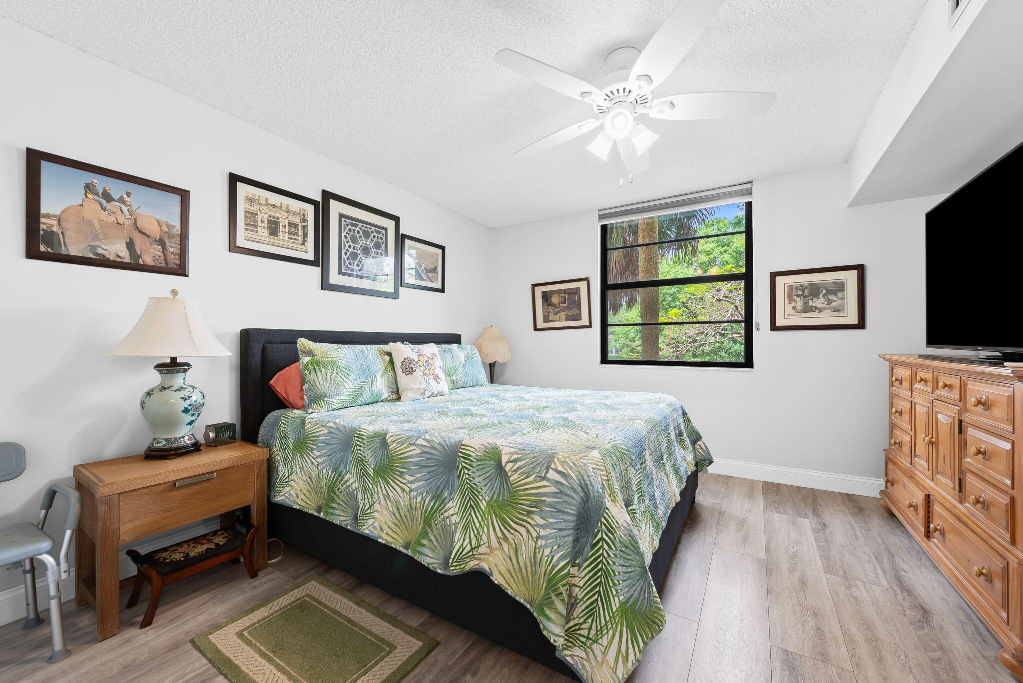 CONDO 24 OF WHITEHALL CONDOS - Residential