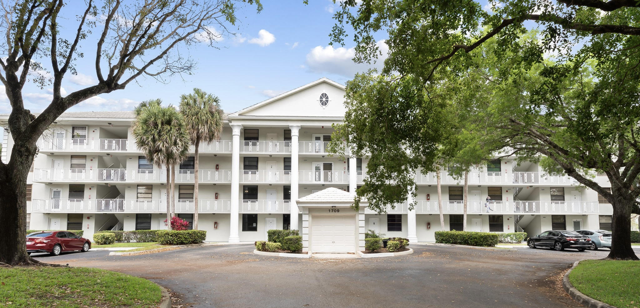 1709 Whitehall Drive 203