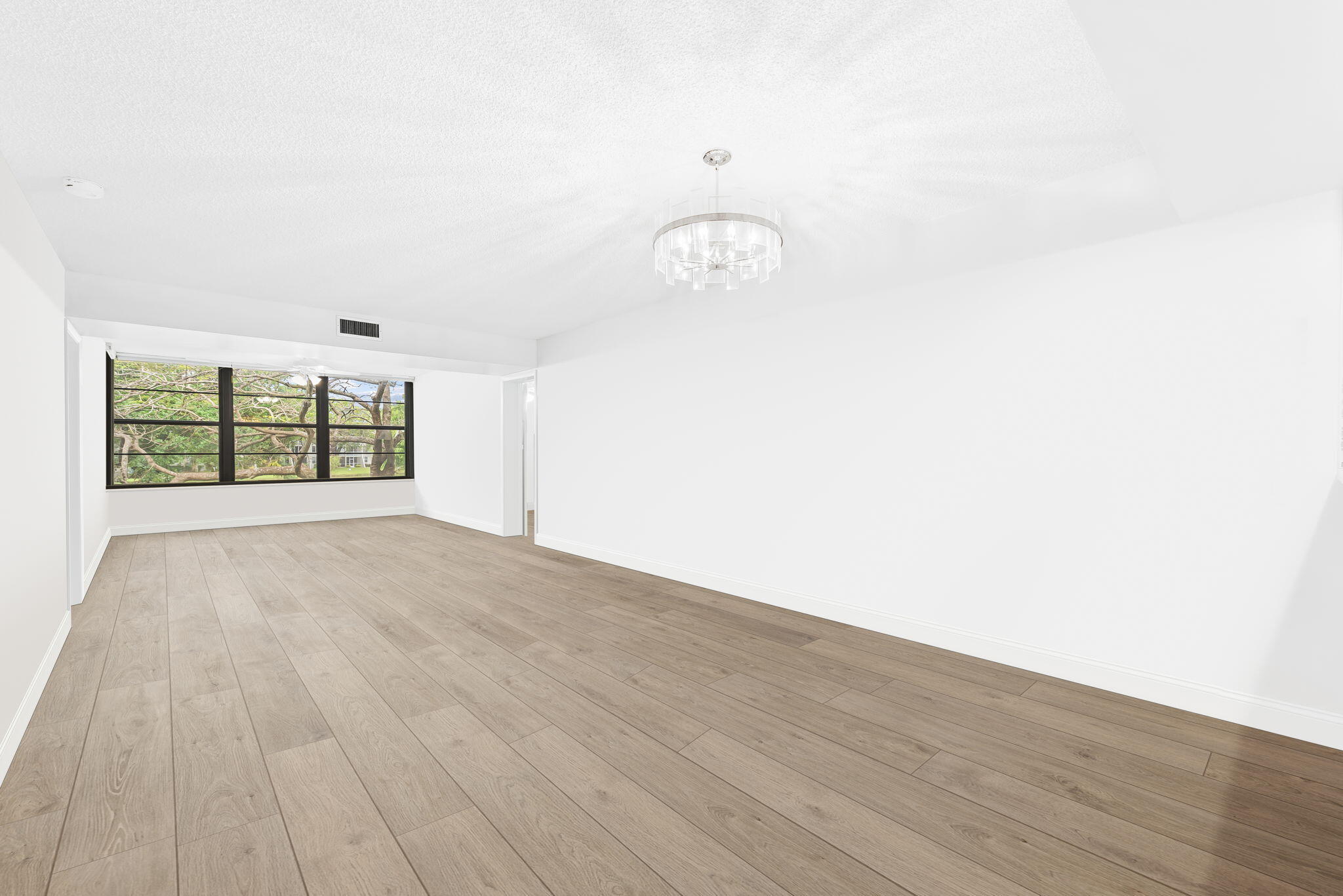 1709 Whitehall Drive 203