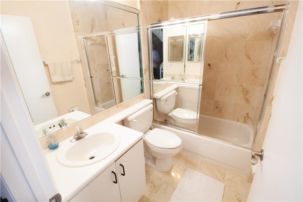 Emerald Pointe 139-30 B - Residential