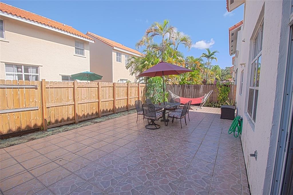 Emerald Pointe 139-30 B - Residential