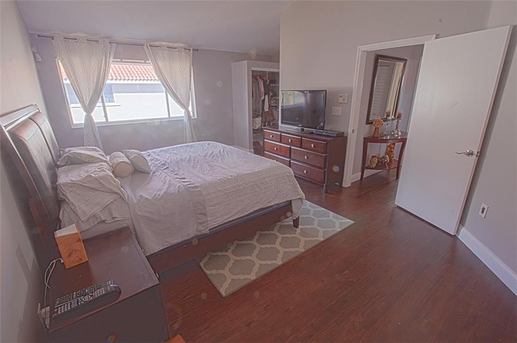 Emerald Pointe 139-30 B - Residential