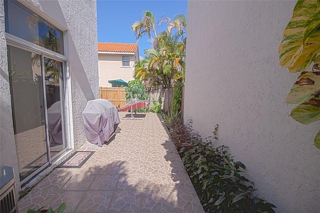 Emerald Pointe 139-30 B - Residential