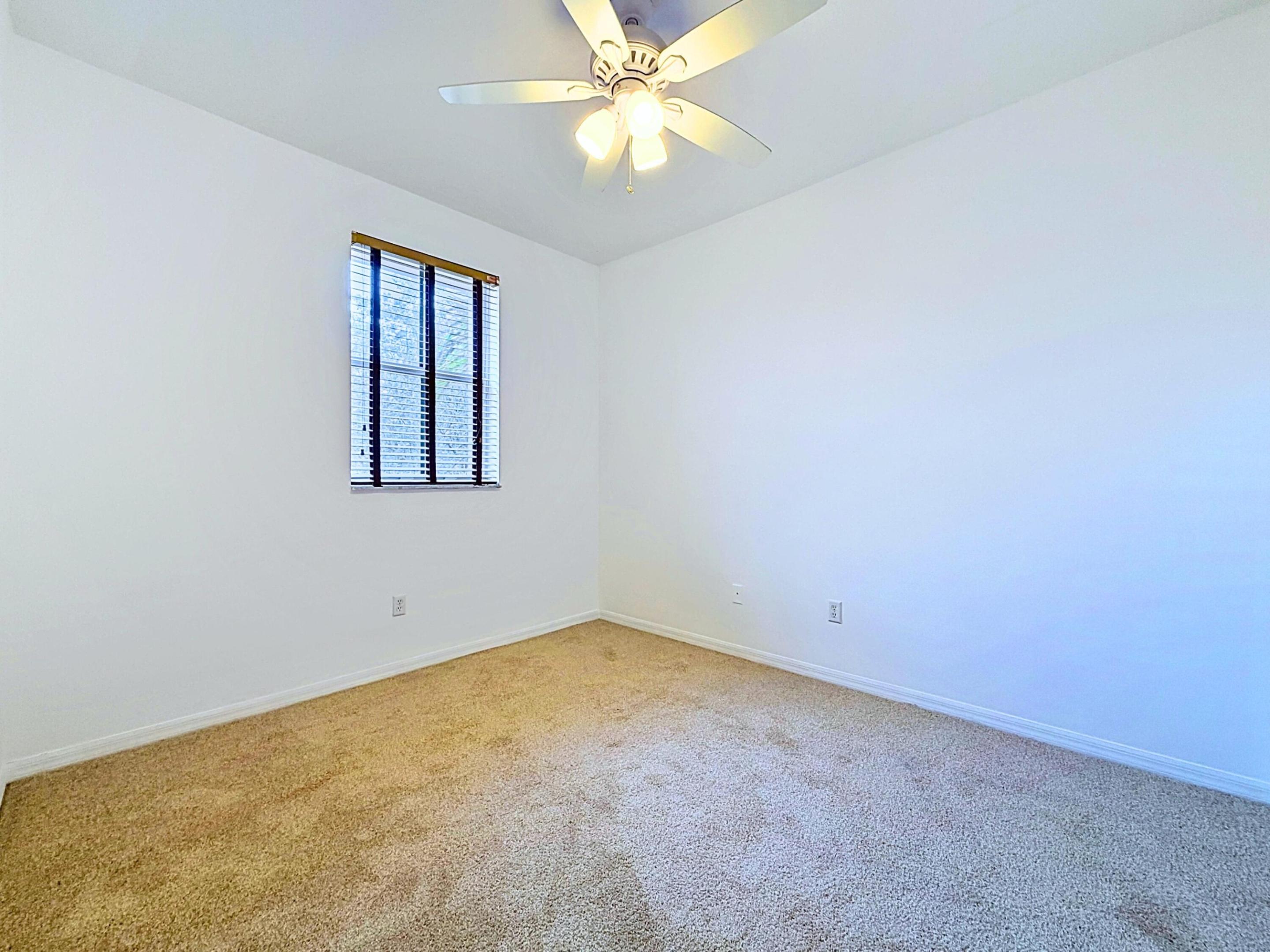 THE VILLAS AT HARBOR ISLES - Residential