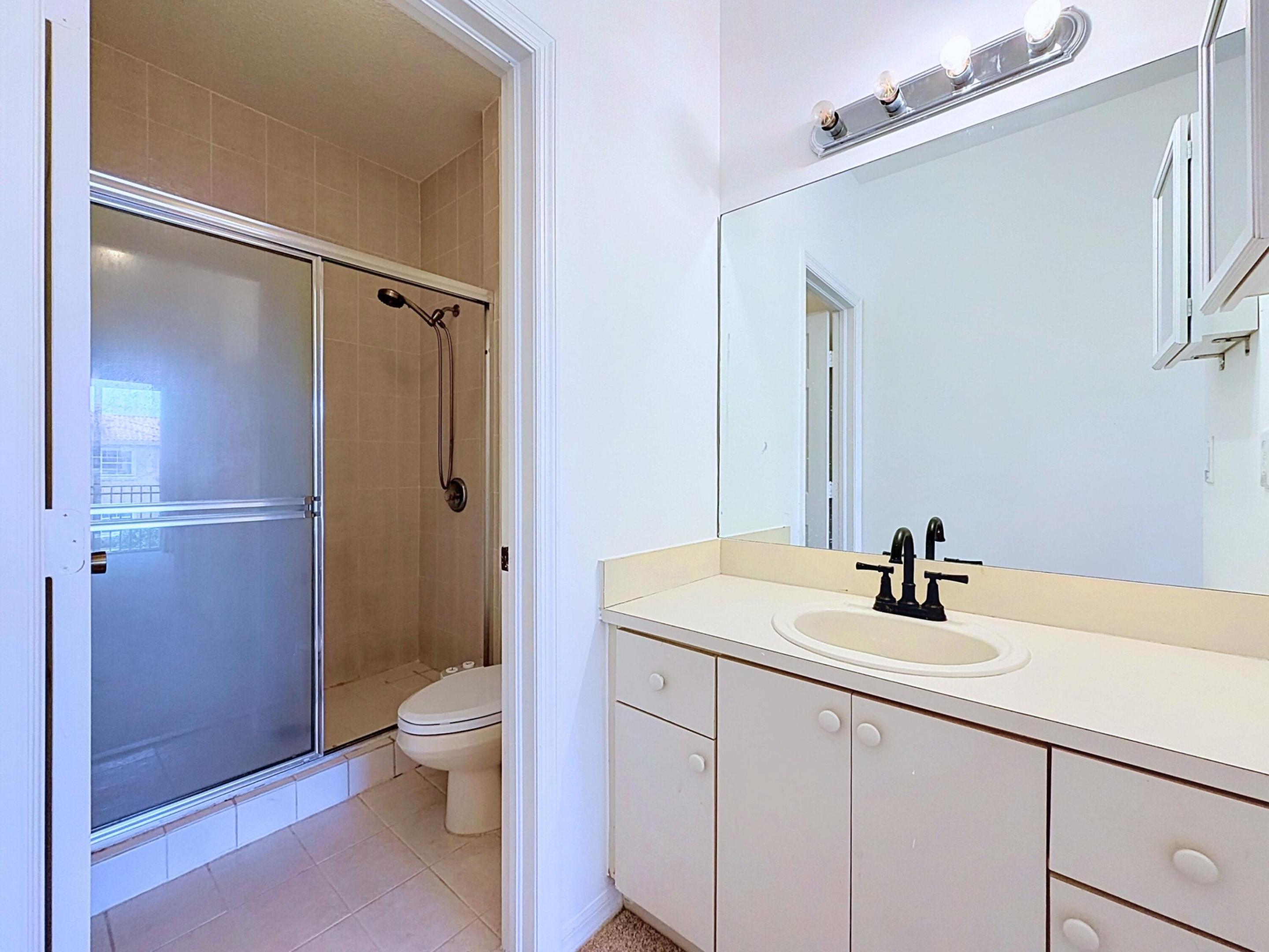THE VILLAS AT HARBOR ISLES - Residential