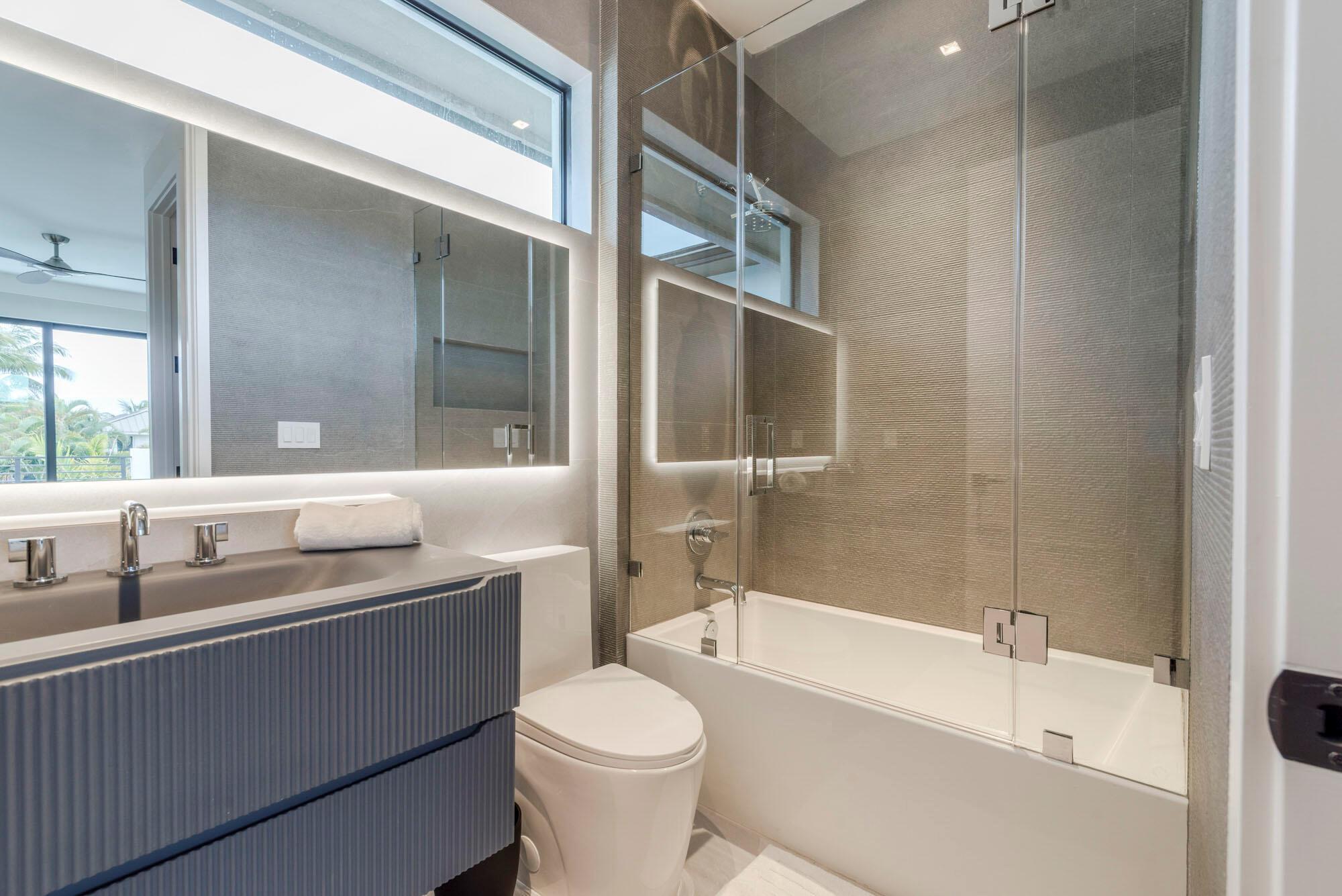 PARADISE PORT - Residential