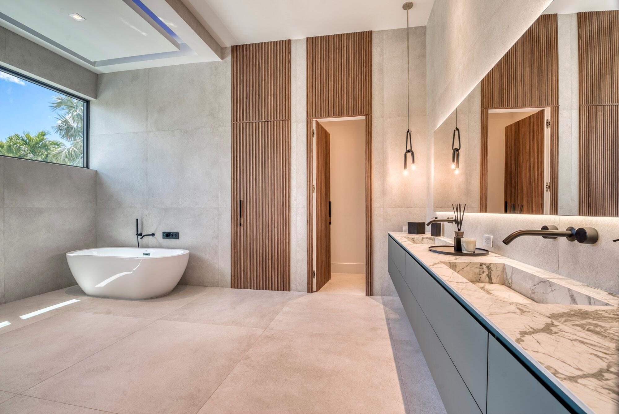 PARADISE PORT - Residential