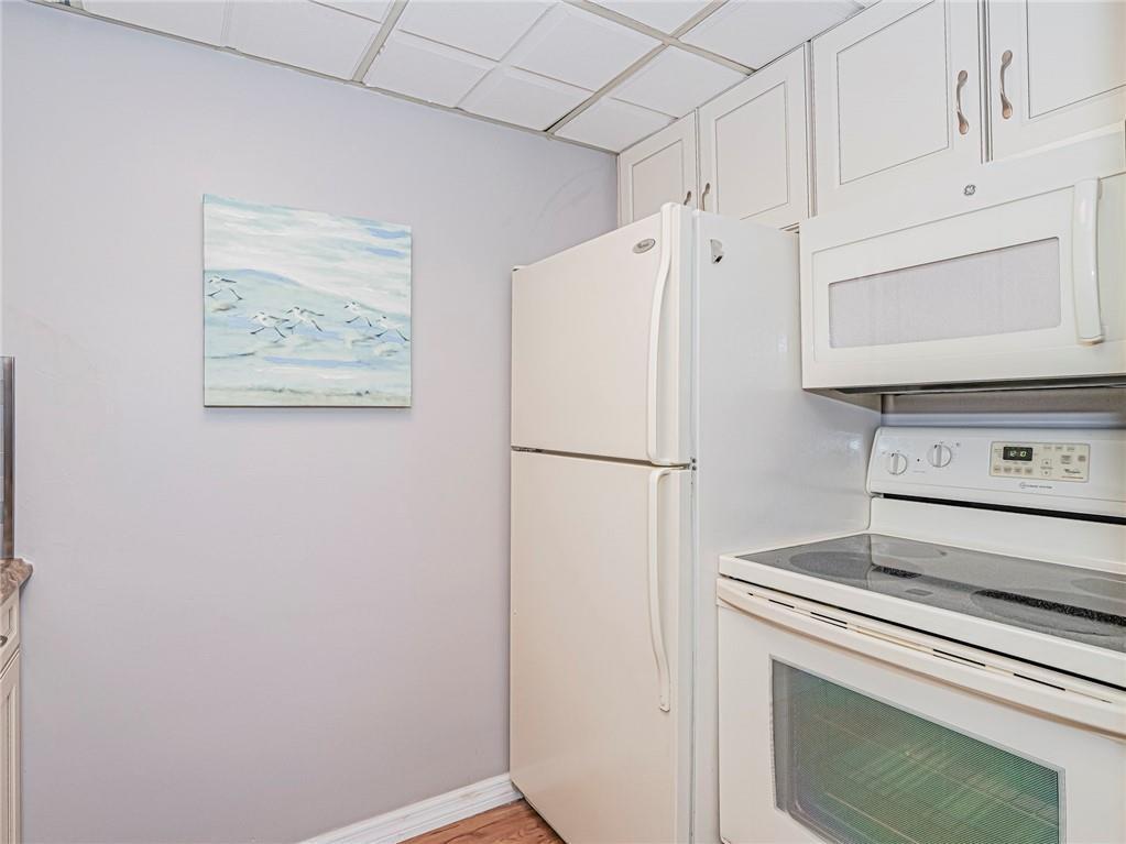 Shadowlawn Condo - Residential Lease