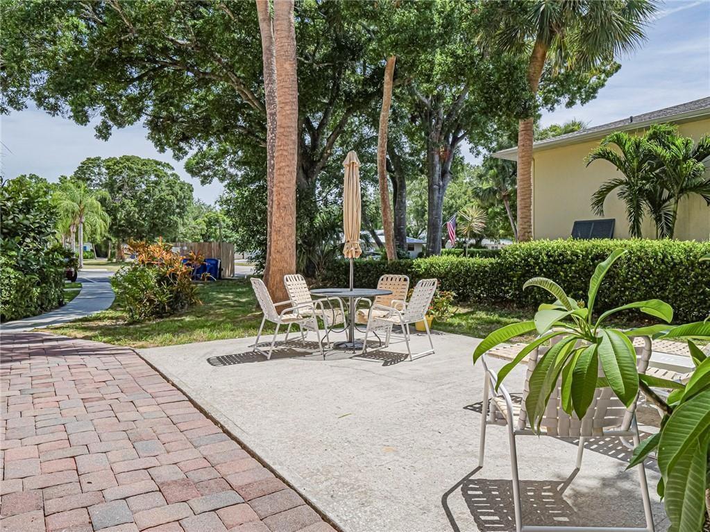Shadowlawn Condo - Residential Lease