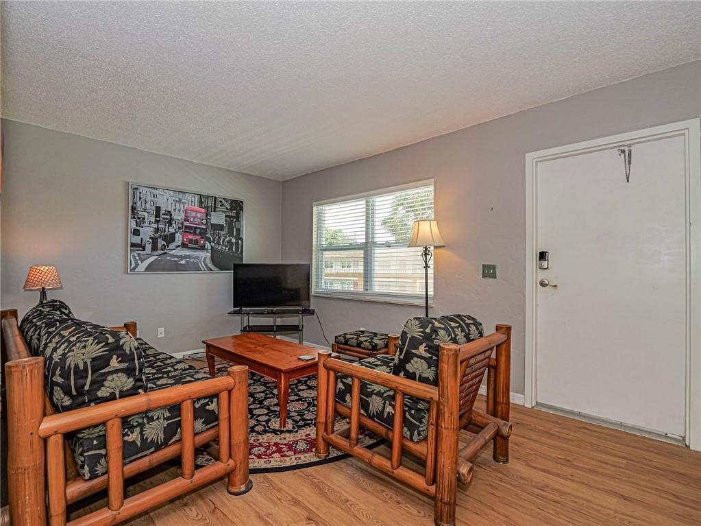 Shadowlawn Condo - Residential Lease