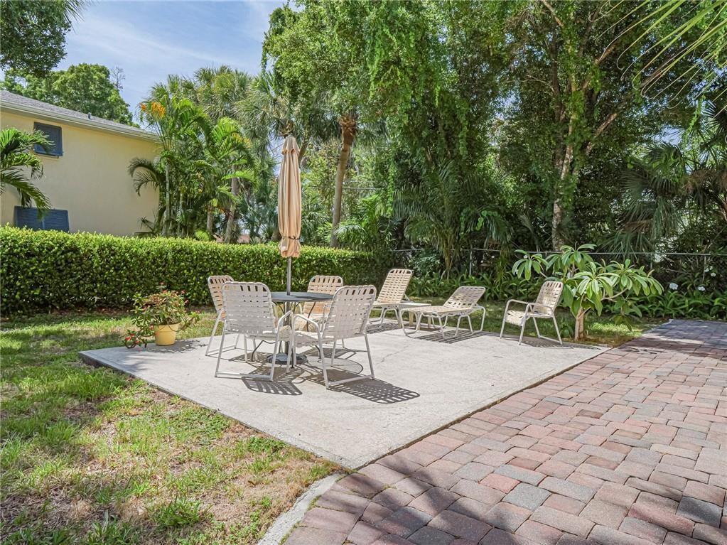 Shadowlawn Condo - Residential Lease