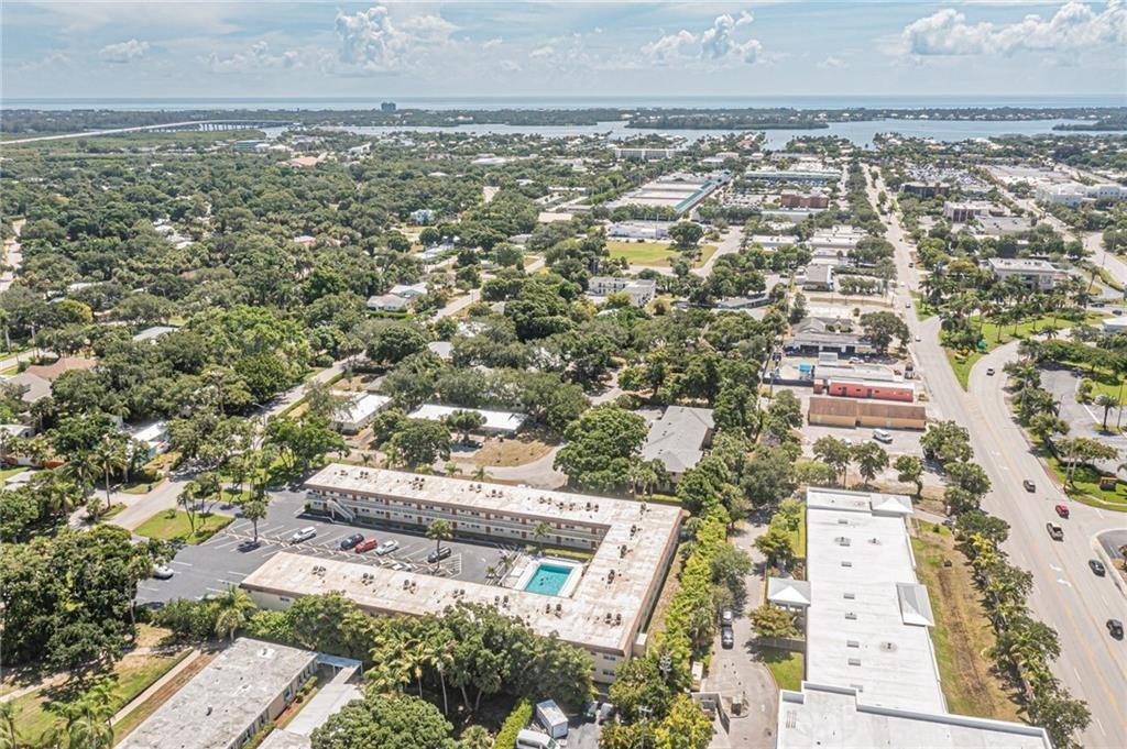 Shadowlawn Condo - Residential Lease