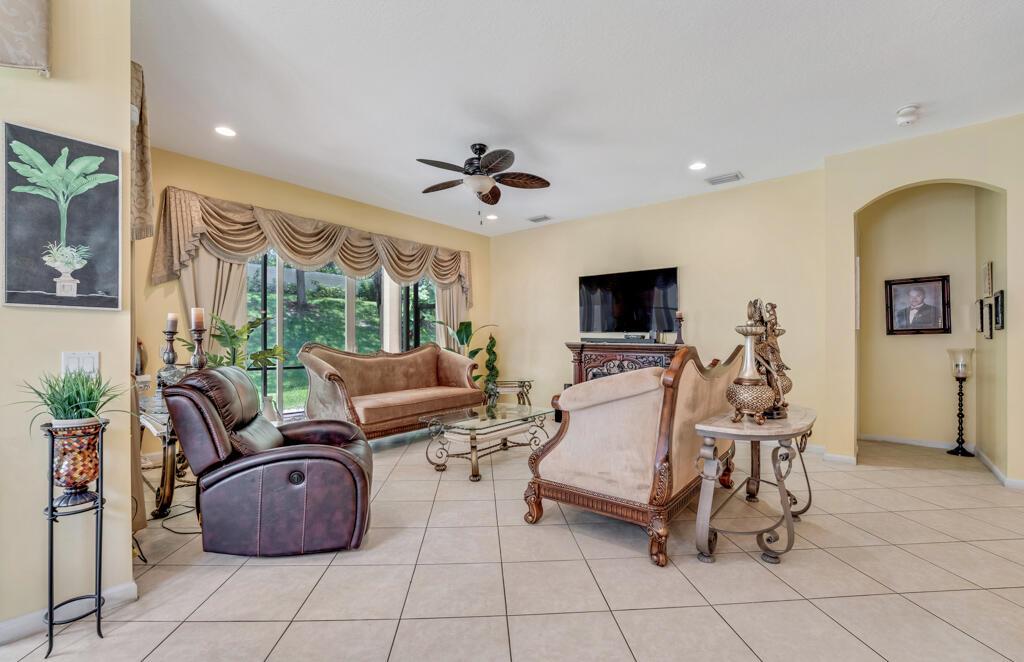 7562 Starfish Reef Lane