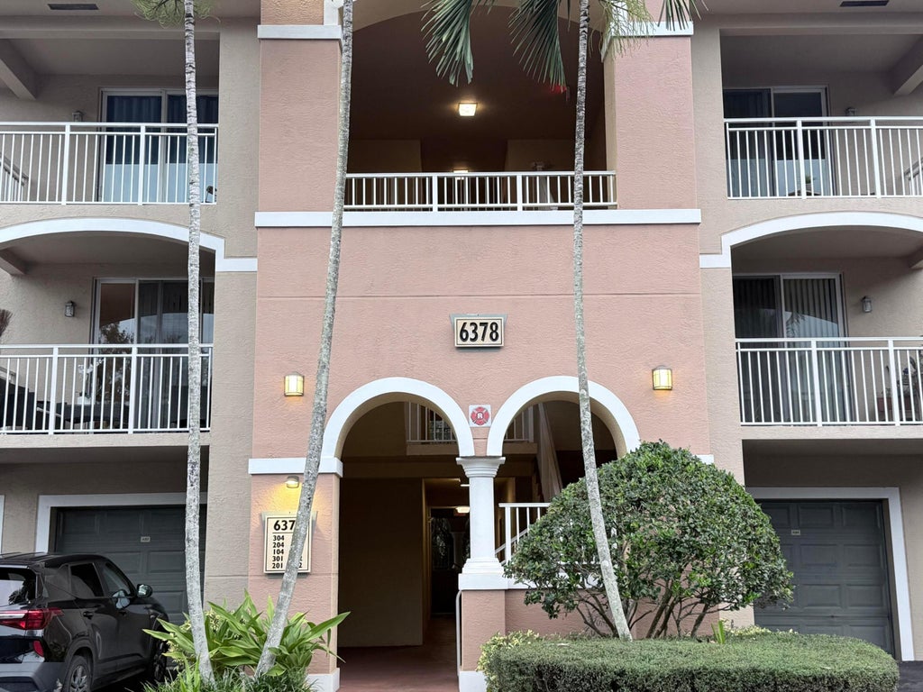Photo of 6378 Emerald Dunes Drive #301, West Palm Beach, FL 33411 (MLS # B26058961)