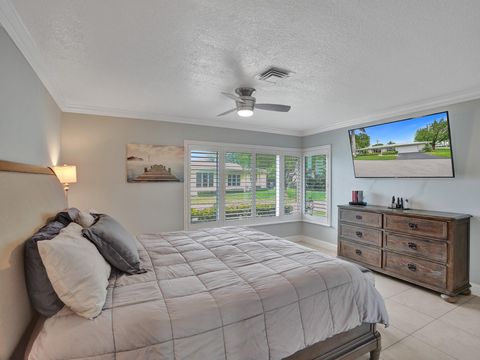 A home in Lauderdale By The Sea