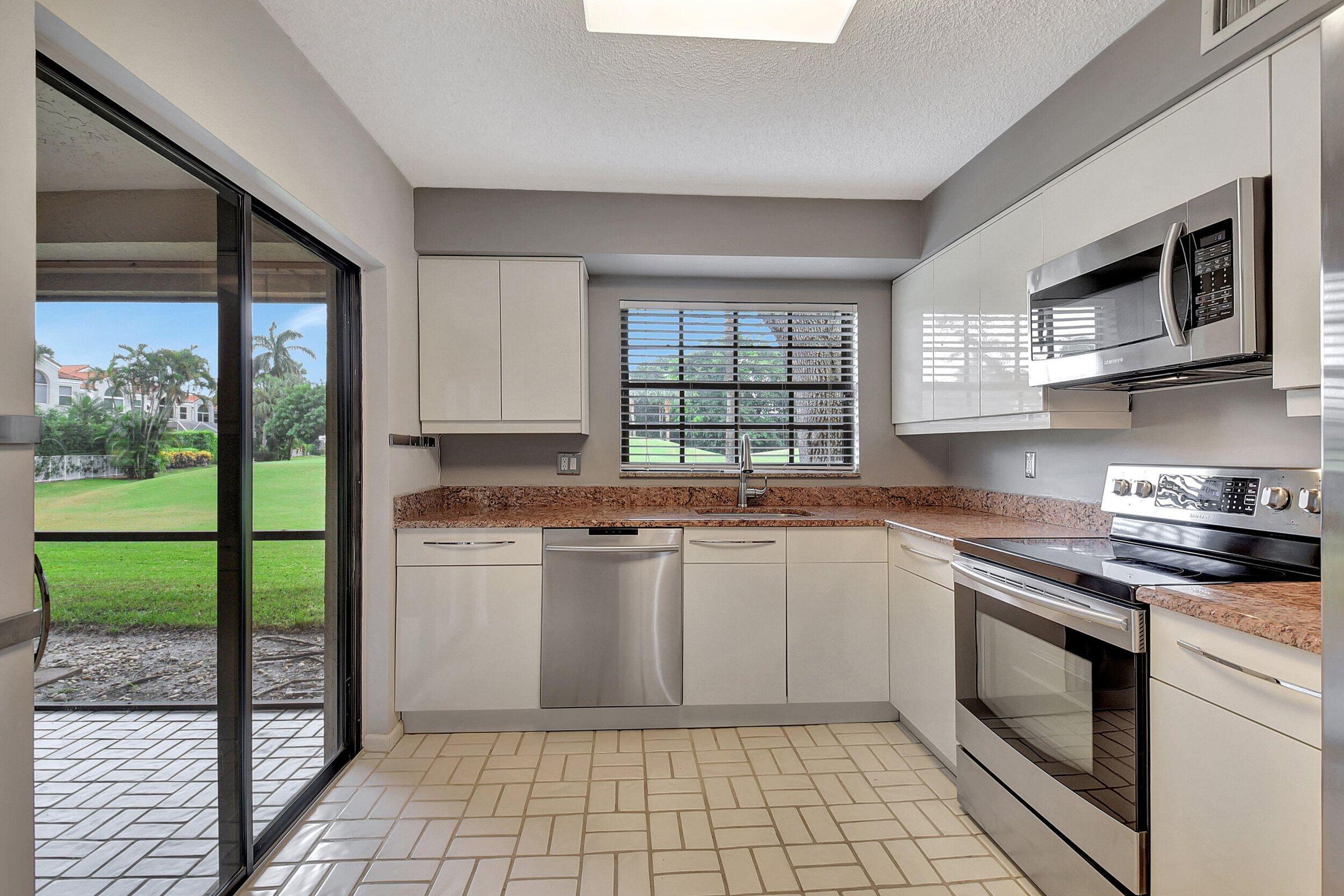 FAIRWAYS AT BOCA GOLF & TENNIS CONDO - Residential Lease