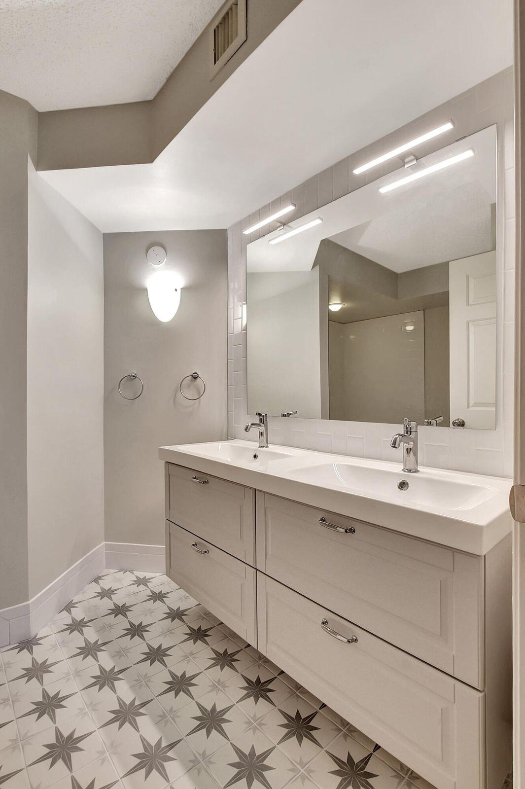 FAIRWAYS AT BOCA GOLF & TENNIS CONDO - Residential Lease