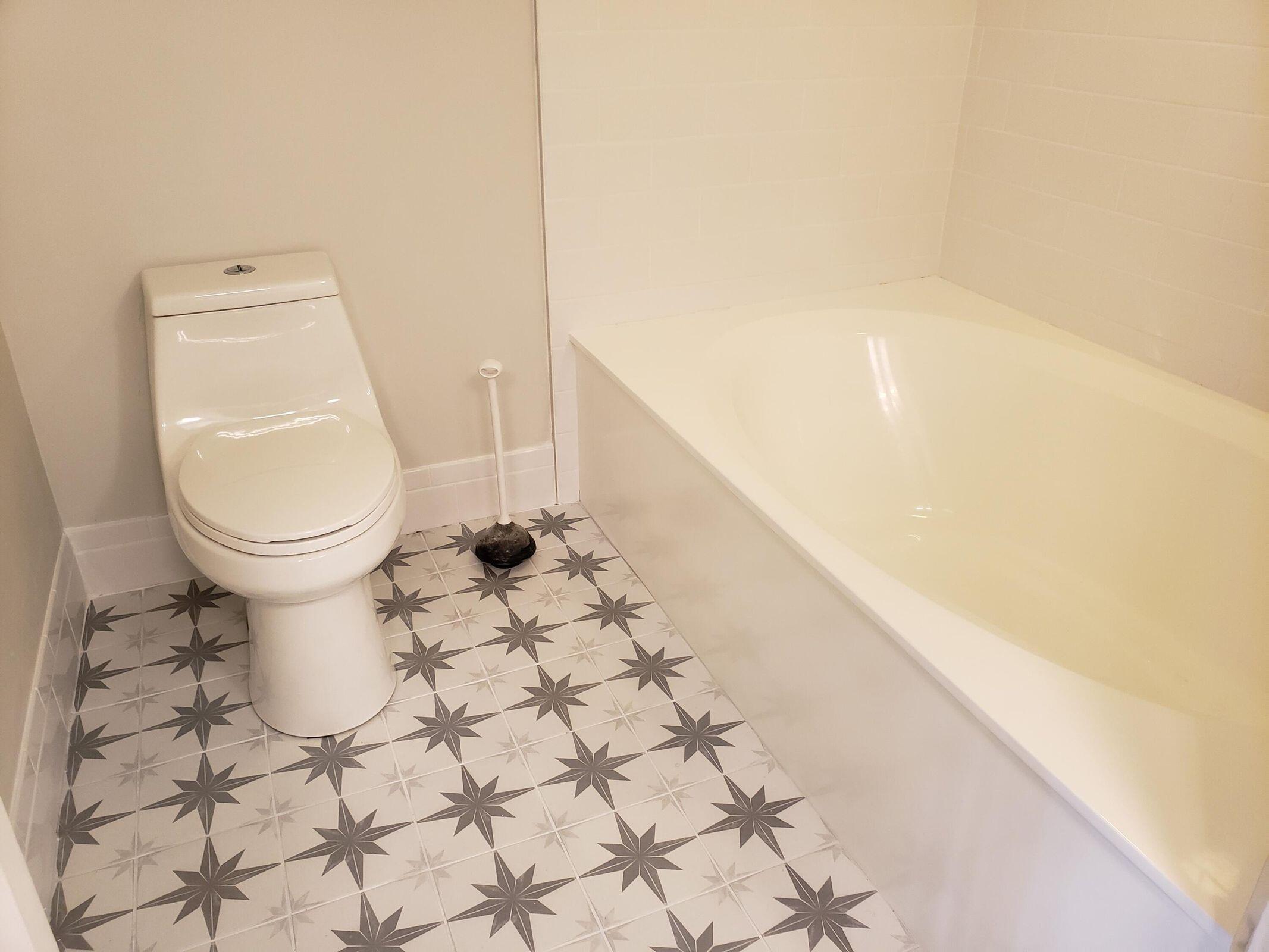 FAIRWAYS AT BOCA GOLF & TENNIS CONDO - Residential Lease