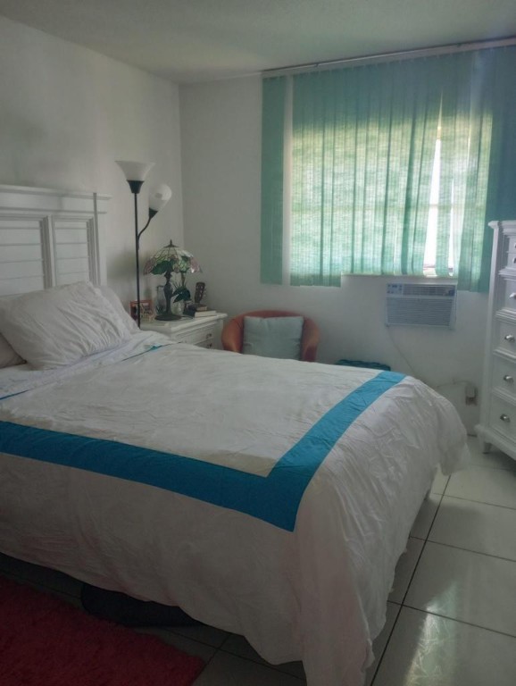 1250 E Sample Road 307