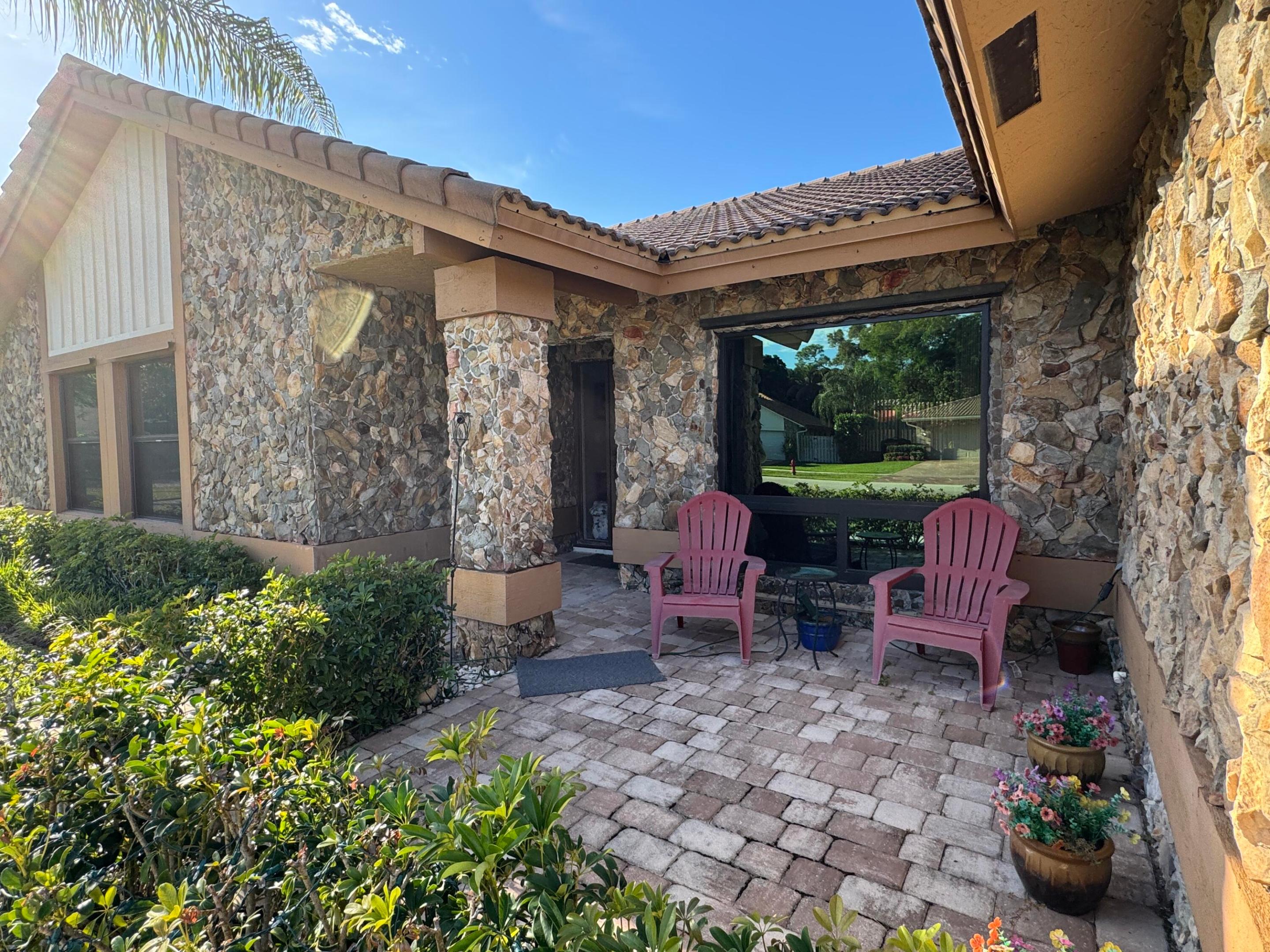 21149 Shady Vista Lane