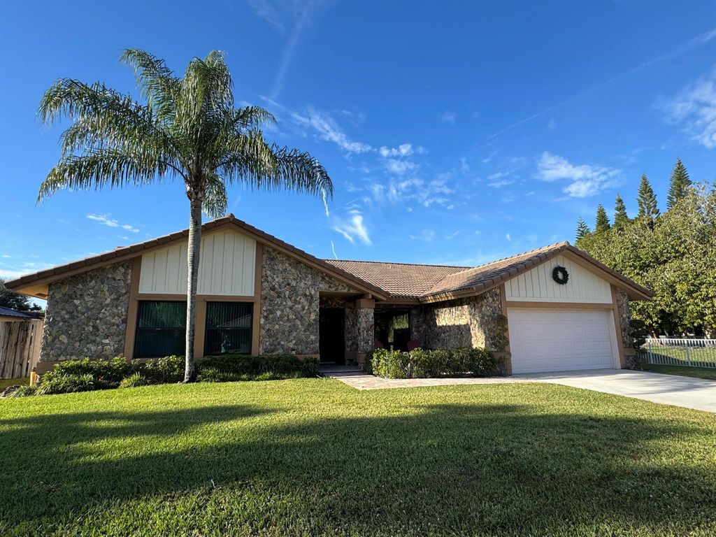 Photo of 21149 Shady Vista Lane, Boca Raton, FL 33428 (MLS # R11150923)