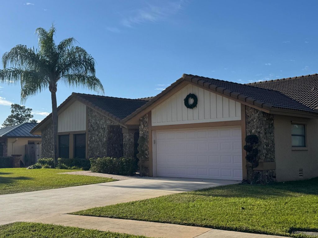 Photo of 21149 Shady Vista Lane, Boca Raton, FL 33428 (MLS # R11150923)