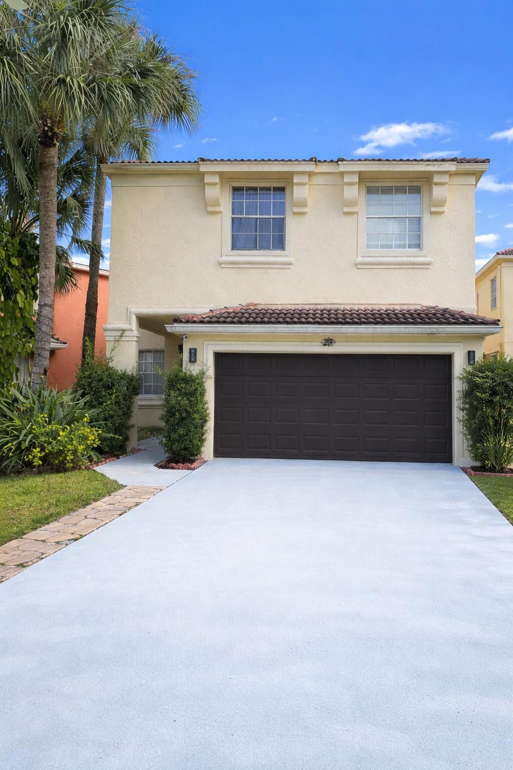 Photo of 1304 Isleworth Court, Royal Palm Beach, FL 33411 (MLS # R11159096)