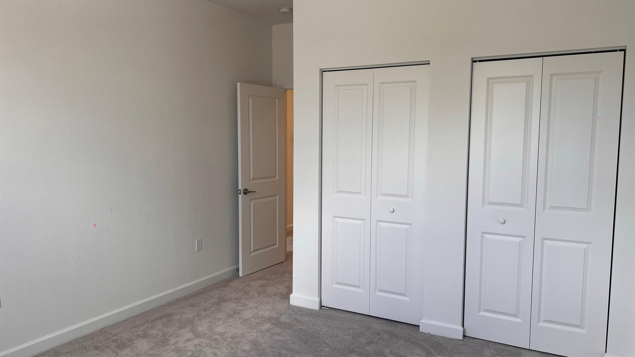 SUNSET TRAILS - Residential Lease