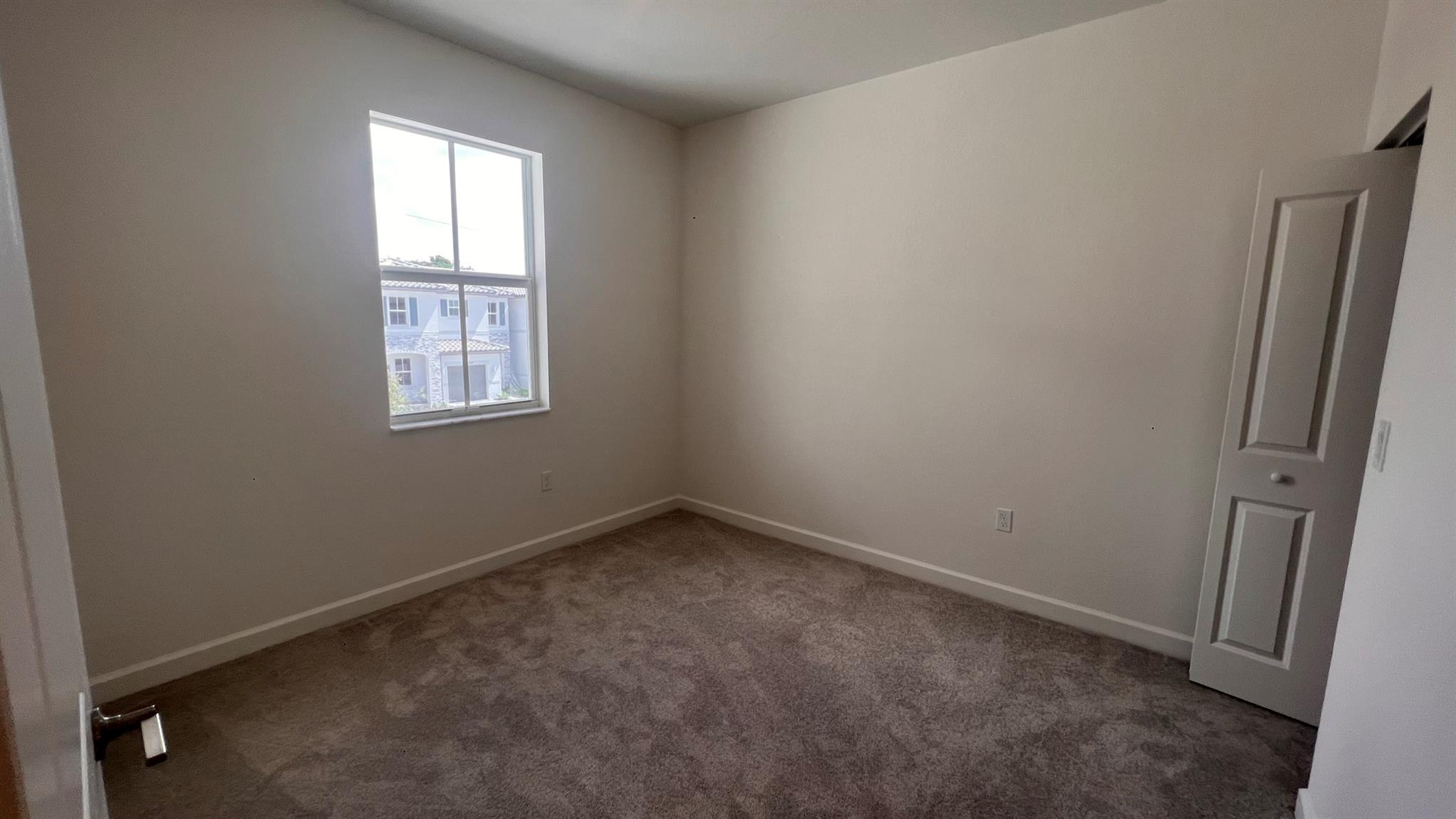 SUNSET TRAILS - Residential Lease