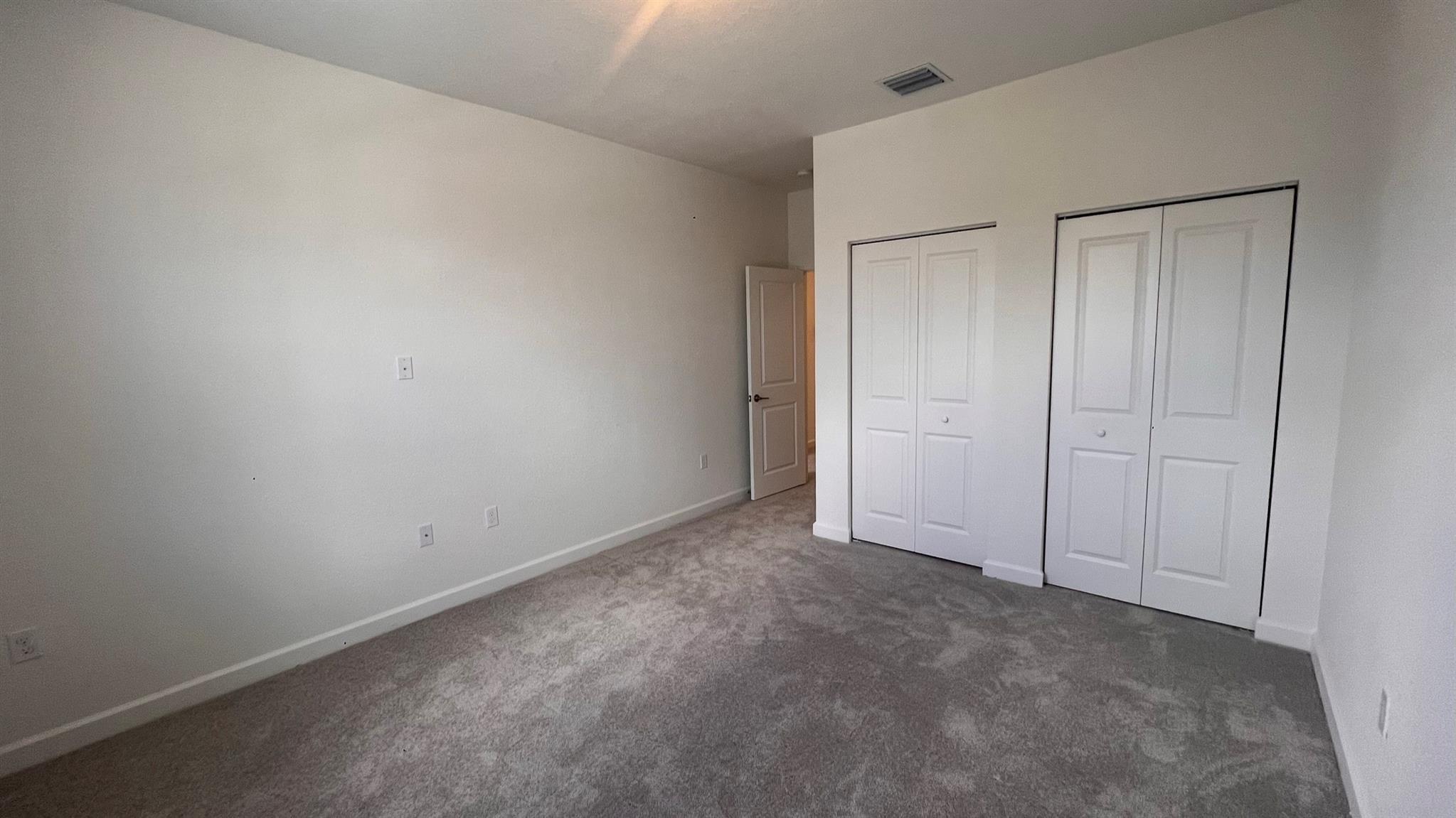 SUNSET TRAILS - Residential Lease