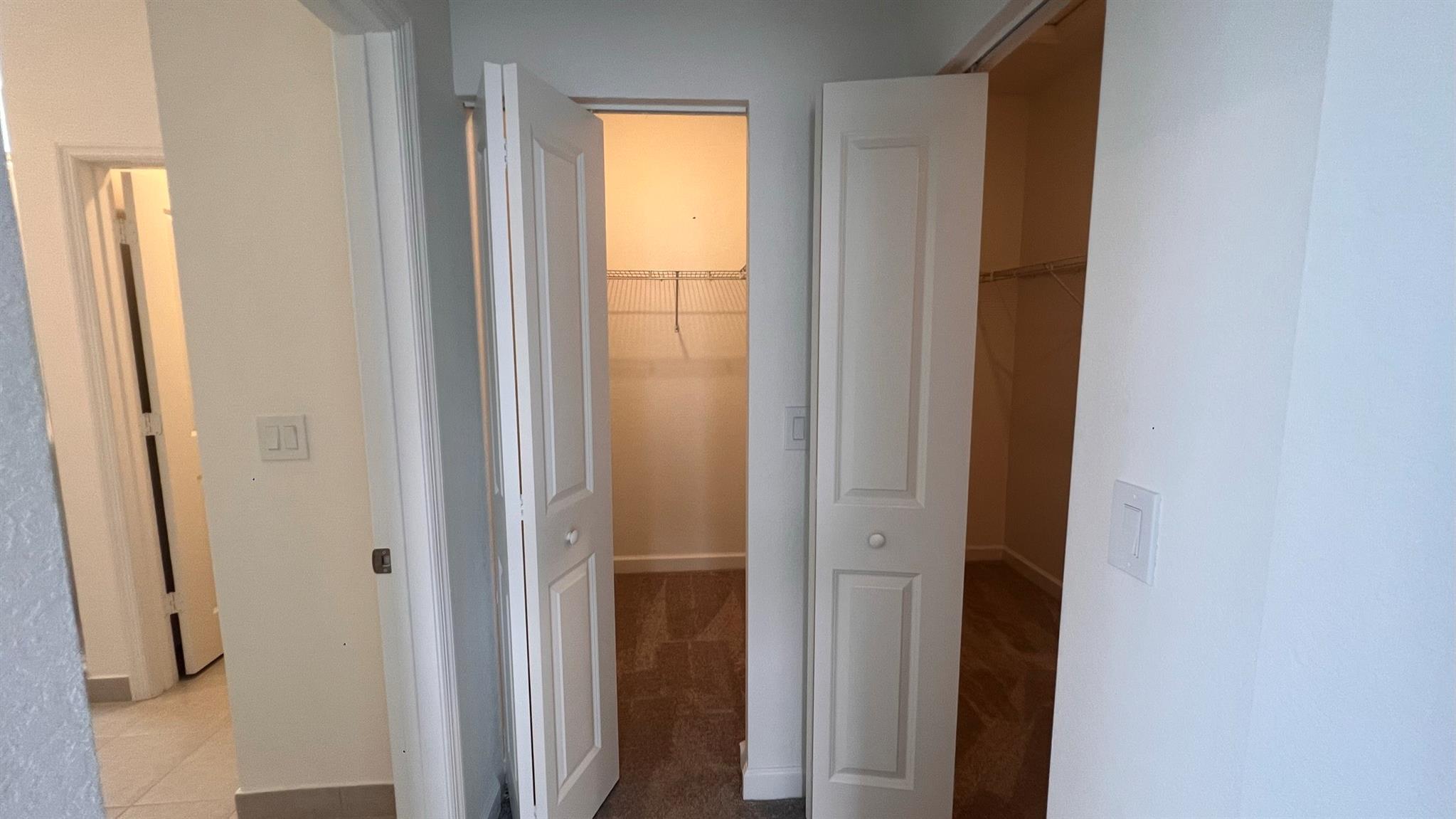 SUNSET TRAILS - Residential Lease