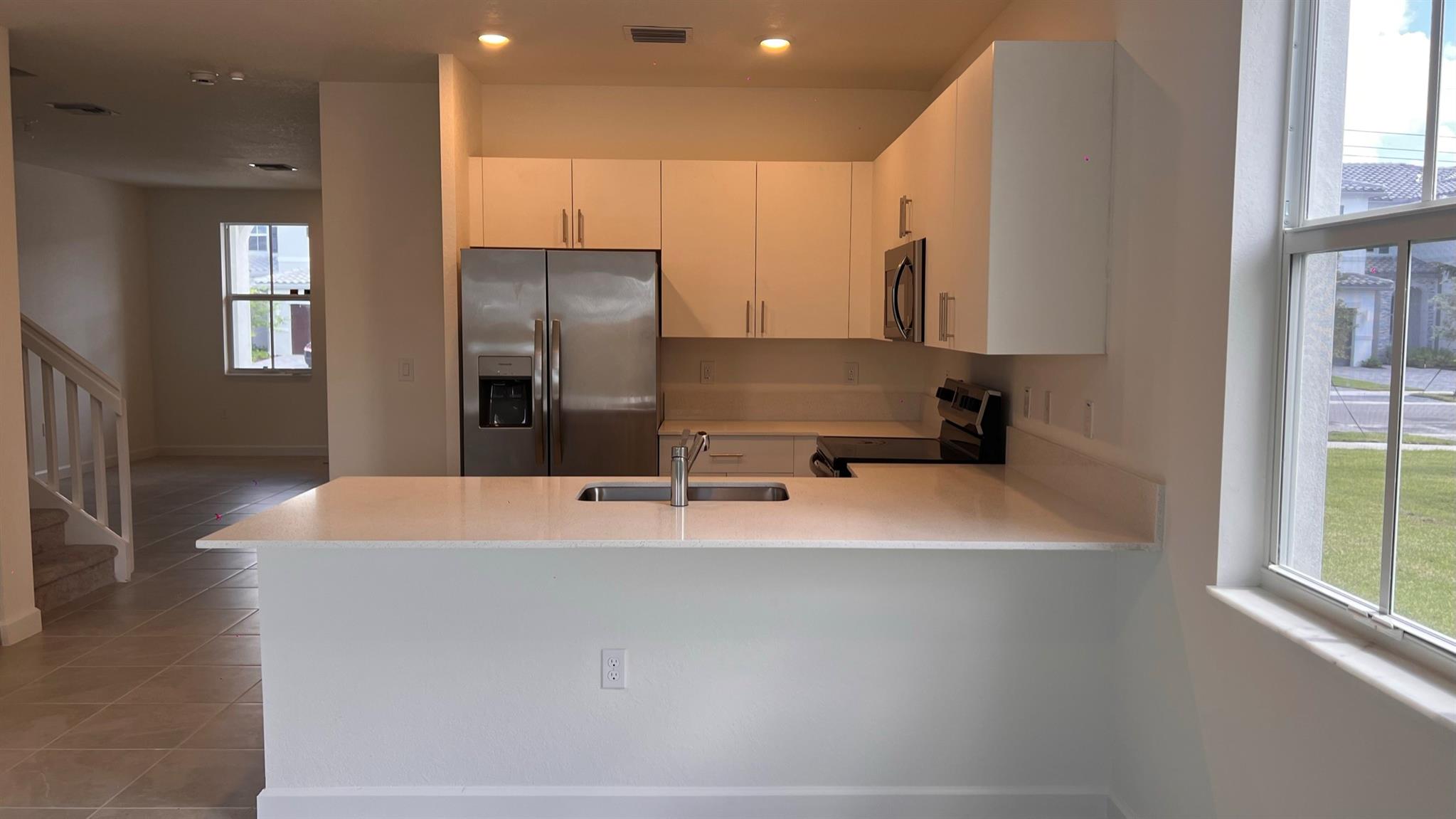 SUNSET TRAILS - Residential Lease