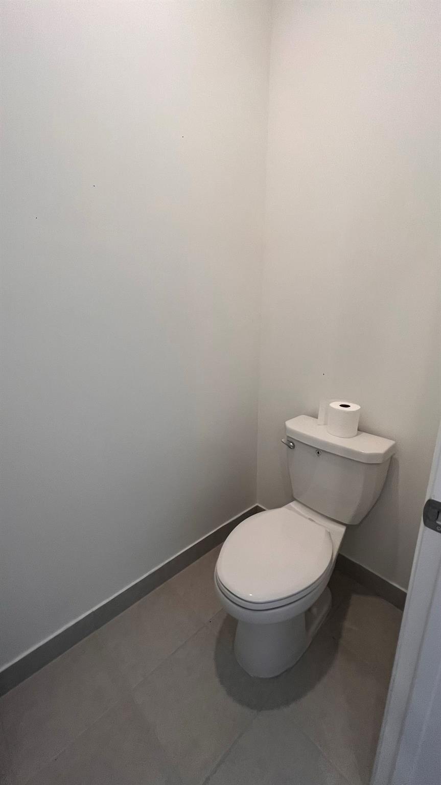 SUNSET TRAILS - Residential Lease