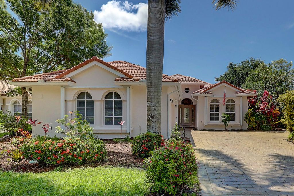 Photo of 1210 NW Red Oak Way, Jensen Beach, FL 34957 (MLS # R10803111)