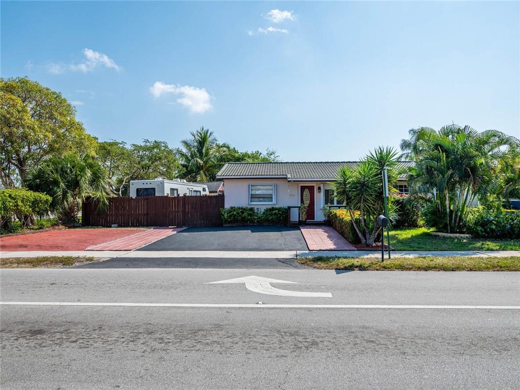 Commonwealth Park Sec 1 7 - Residential